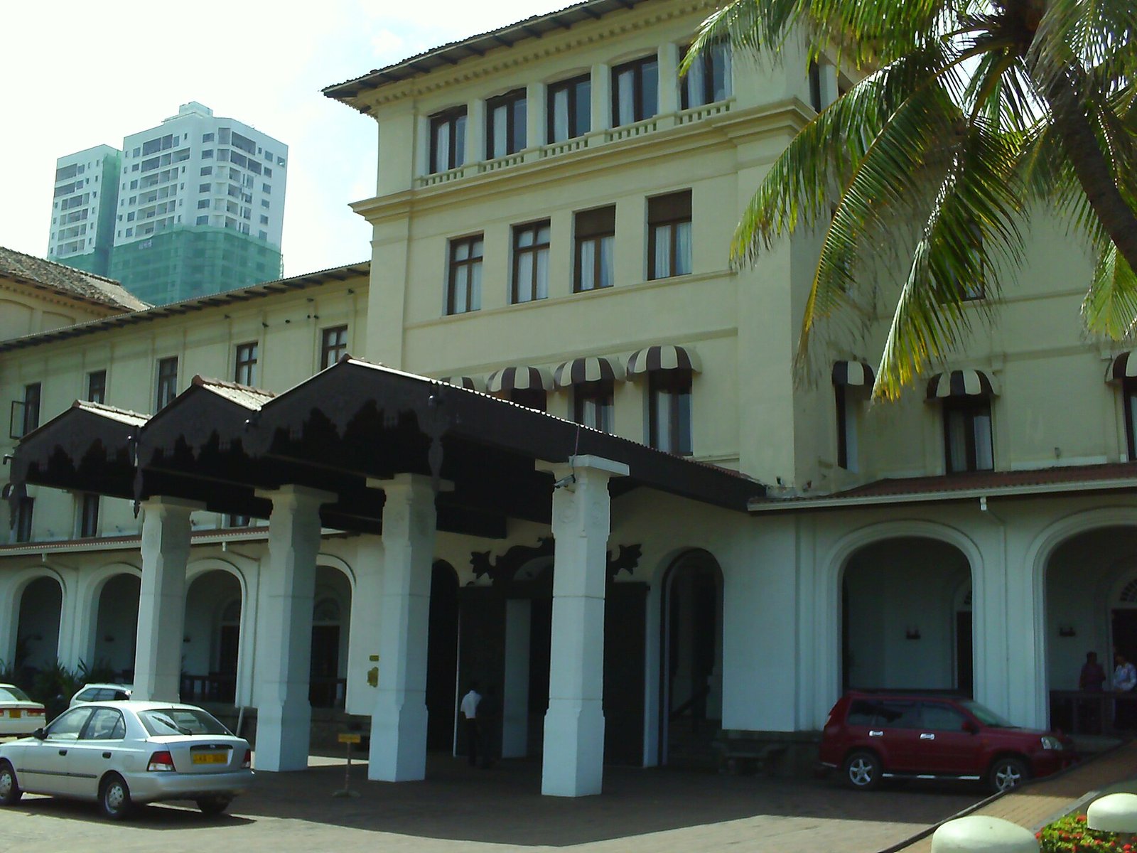 Entrance porch of the historic Galle Face Hotel in Colombo